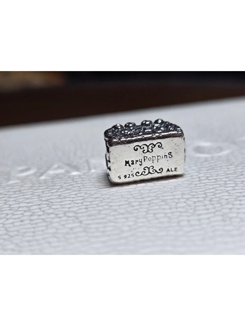 Pandora charm s925 ale Mary Poppins
